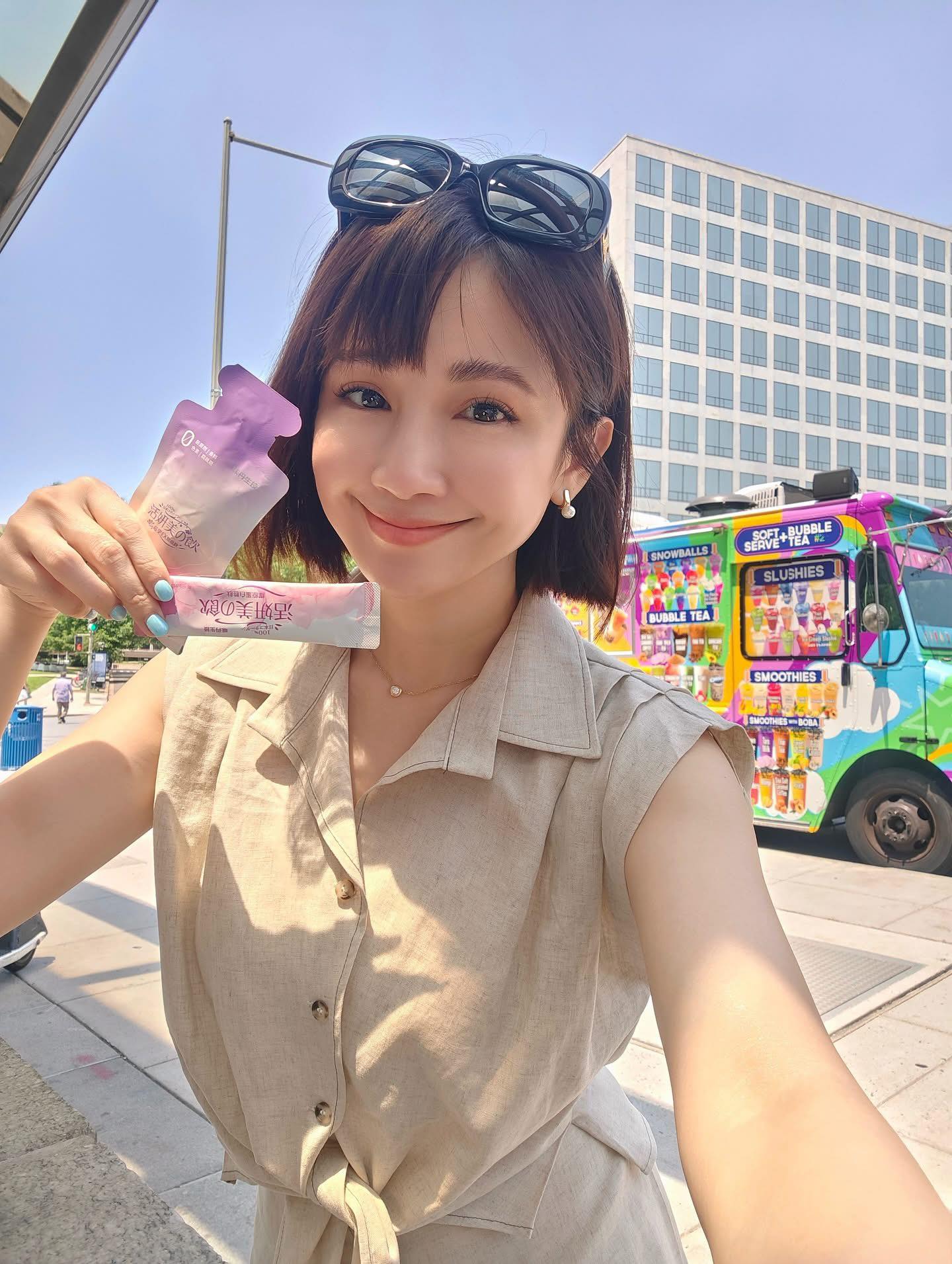 鍾欣怡 Cathy Chung Facebook ad: 從台灣飛到美國,時差亂了,氣候乾了,但我的保養節奏可沒亂 https://vedan-biotech.com/68Ba5