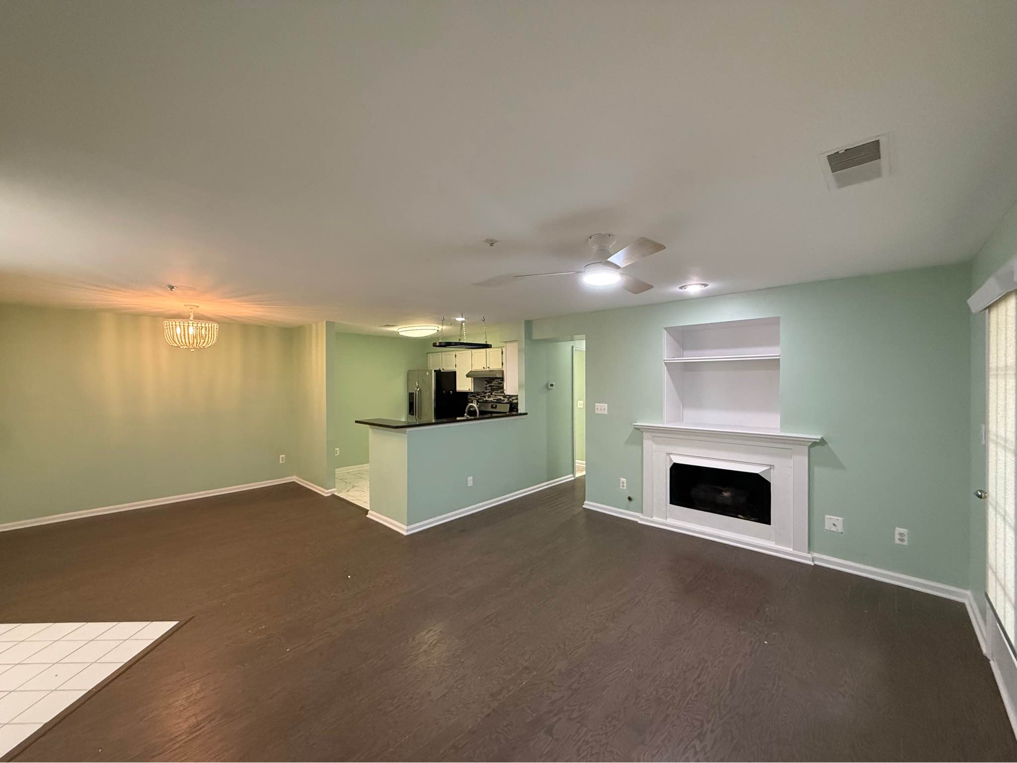 Mehmet Tankan Facebook ad: 2 Beds 2 Baths - Apartment