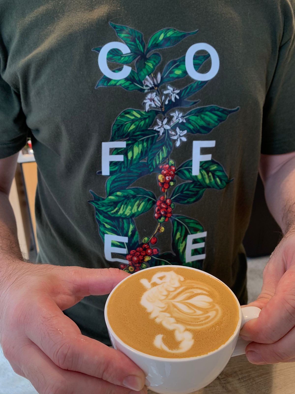 Medellin Barista School Facebook ad: Ven y aprende acerca del mundo del café