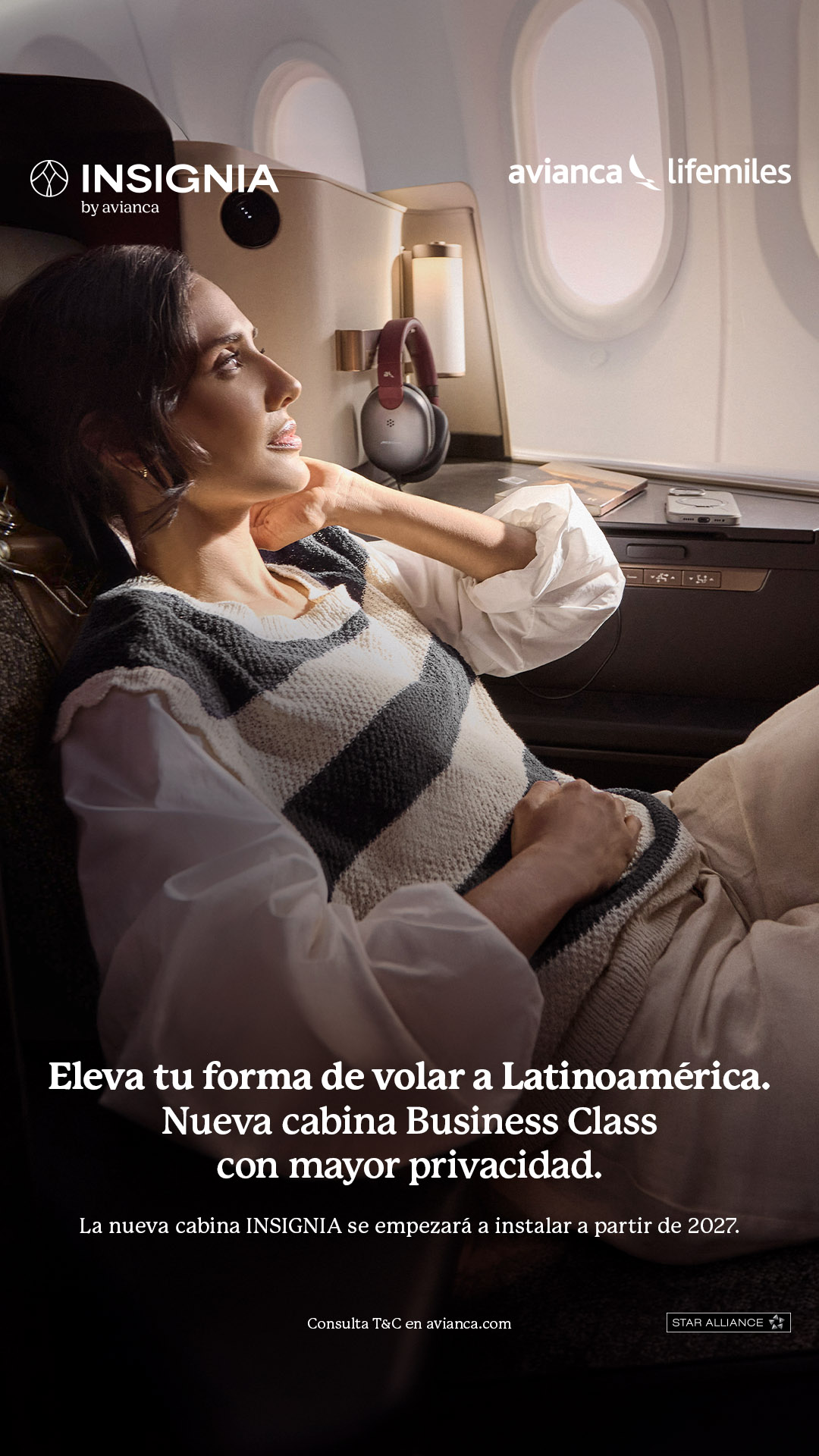 Avianca Facebook ad: Eleva tu forma de volar