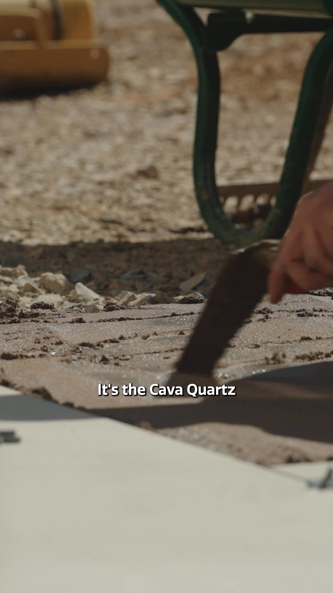 Travis Perkins Facebook ad: Trade-Recommended Duo for Porcelain Paving