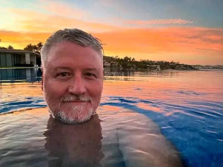 Scott Anderson Facebook ad: Hello there I'm looking for friends here, I'm…