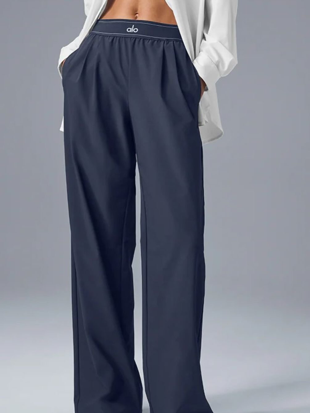 select.clothe Facebook ad from Mar 9, 2026
