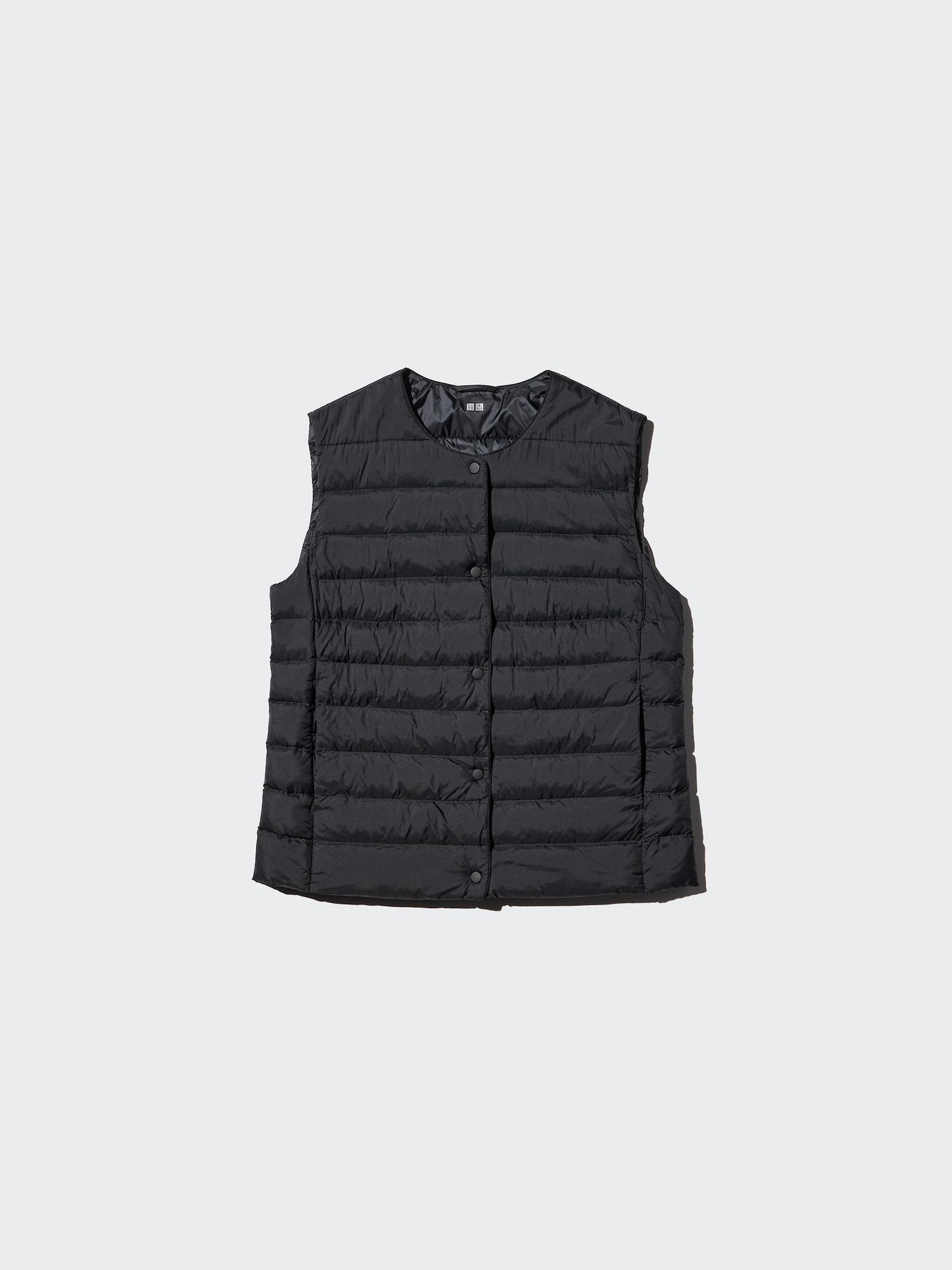 UNIQLO Europe Facebook ad: Essentials von UNIQLO, Qualität, Komfort und Stil in…