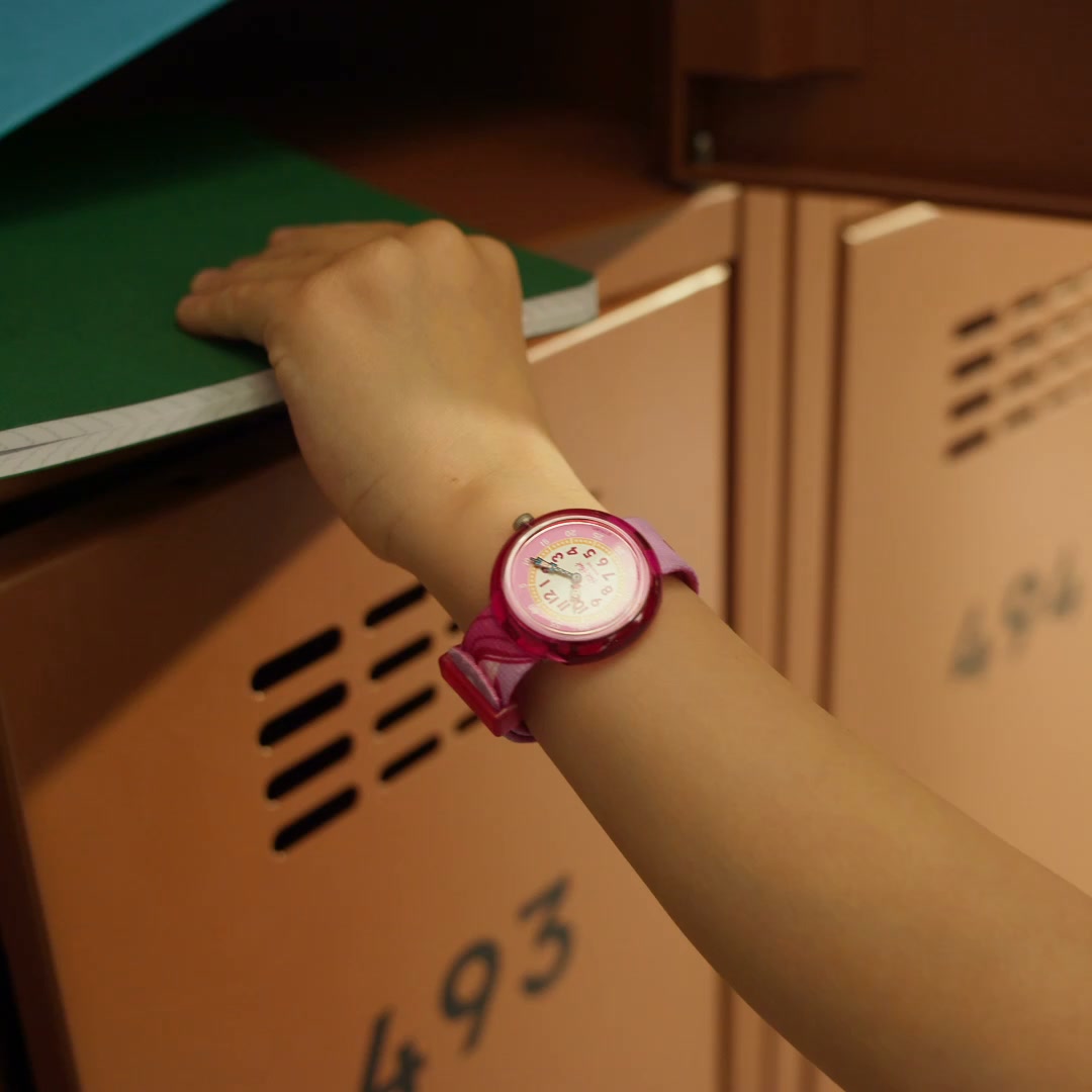Flik Flak Facebook ad: Personalise Your Child's Watch!