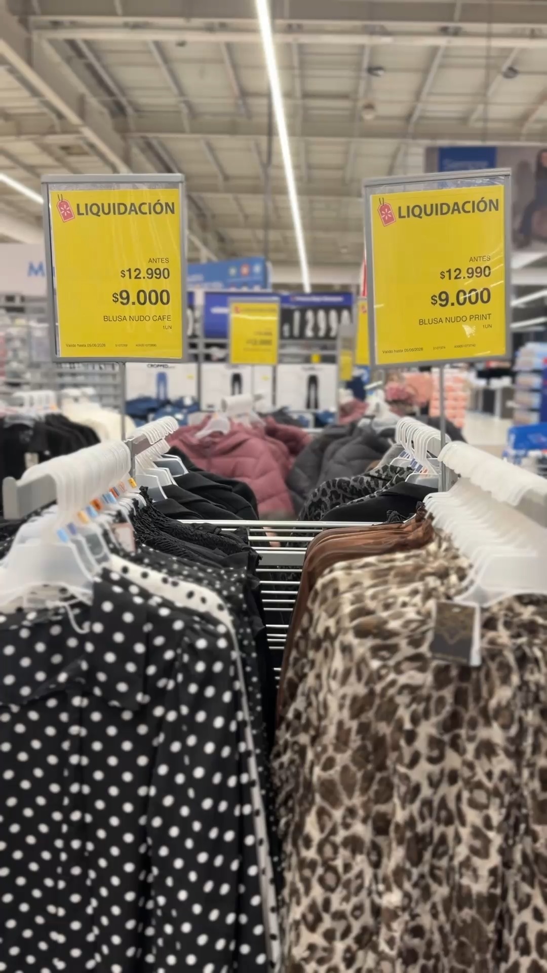 Lider Facebook ad: ¿Viste que llego la liquidación de vestuario a…