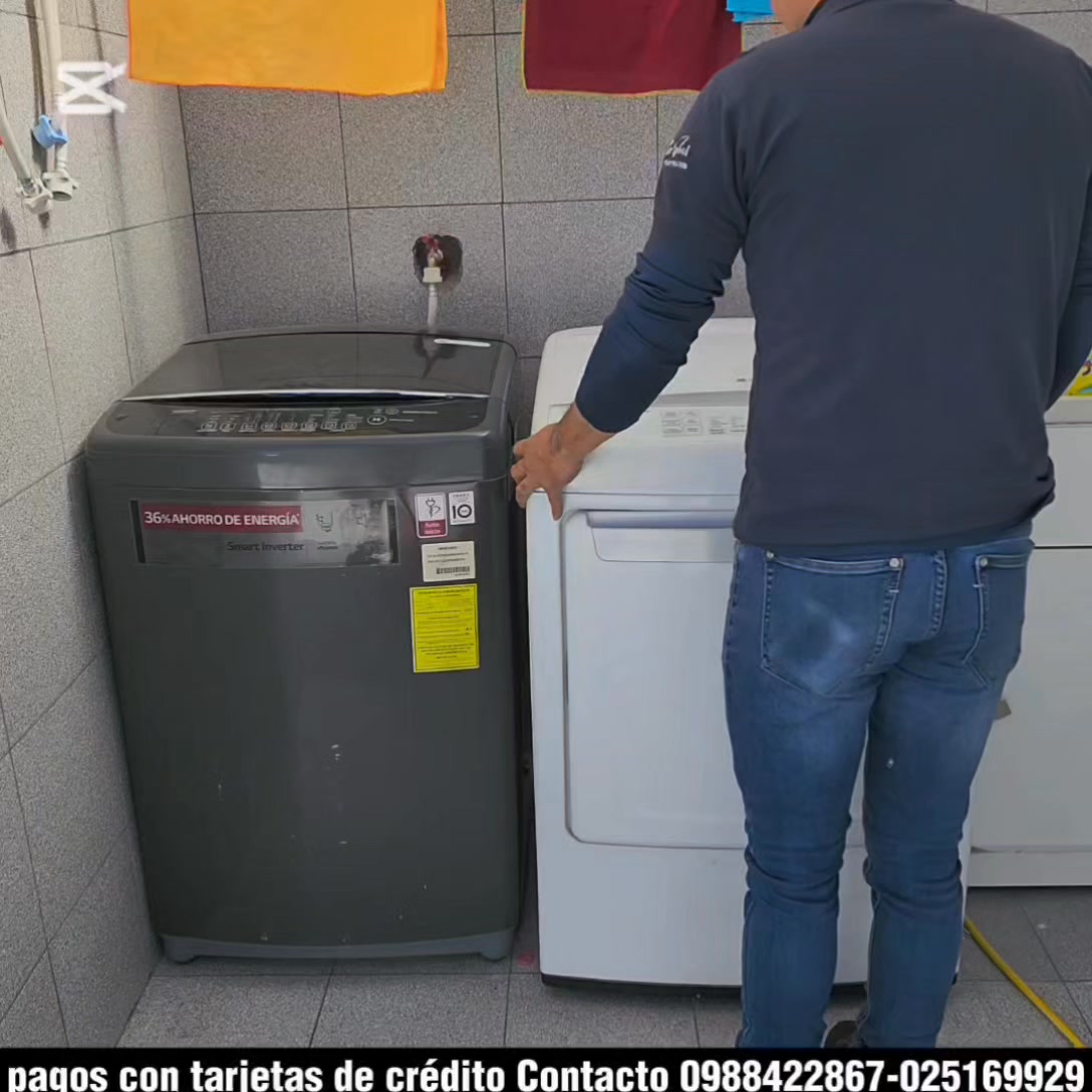 Electrogeneral del Ecuador Facebook ad: Chatea con nosotros