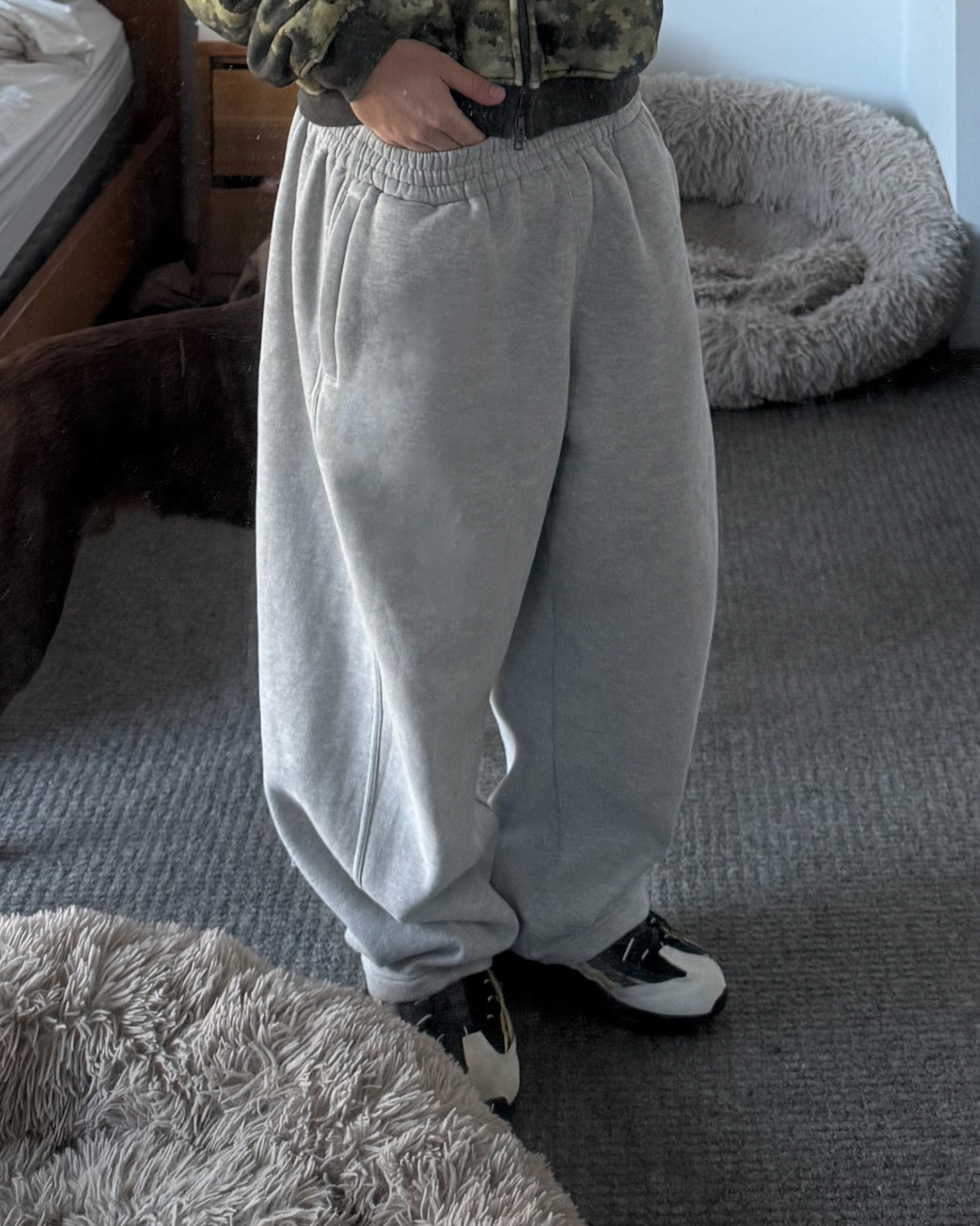 Luther Melbourne Facebook ad: Baggy Joggers