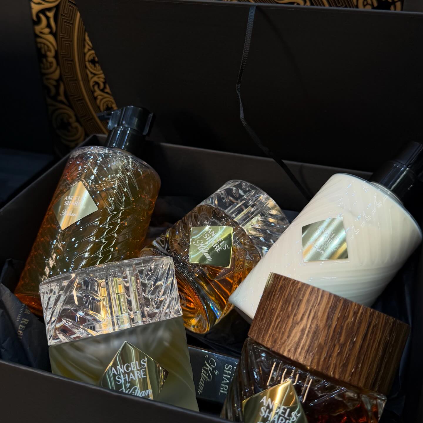 M.S.G Perfume Facebook ad: KILIAN PARIS