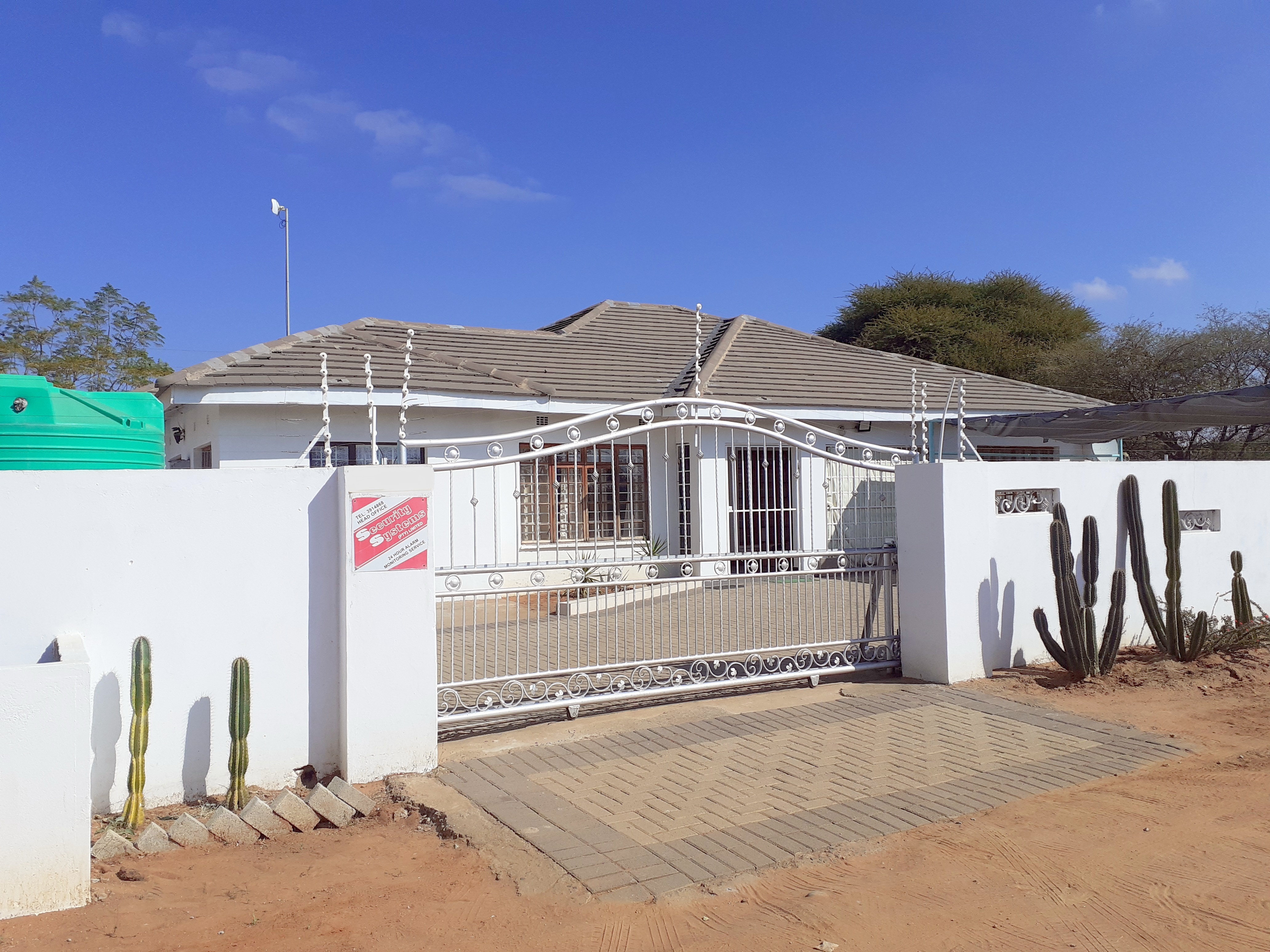 Sam Associates - Real Estate Agents & Valuers Facebook ad