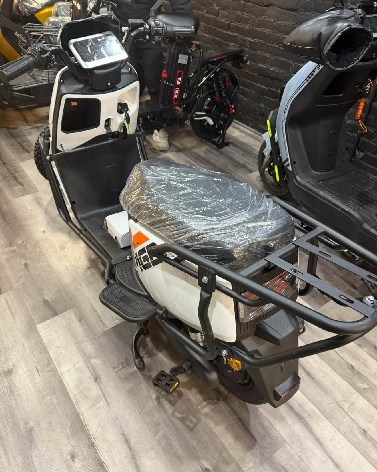 Sayge Sayjad Facebook ad: Brand New lithium 72V80Ah ebike 150km range long duration…