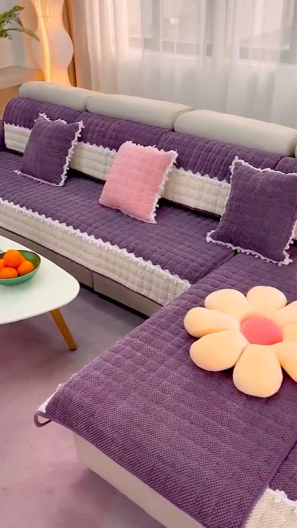 Trendize Slipcovers Facebook ad: Elevate Your Living Space Style