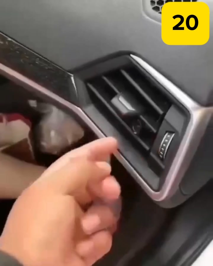 Apple tag Facebook ad: Mini camera