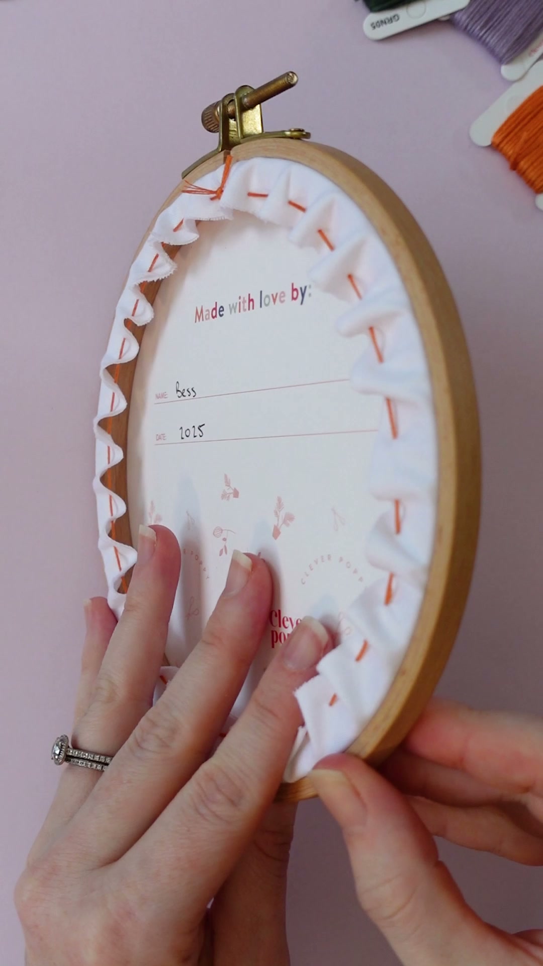 Clever Poppy Facebook ad: A focus that actually feels good