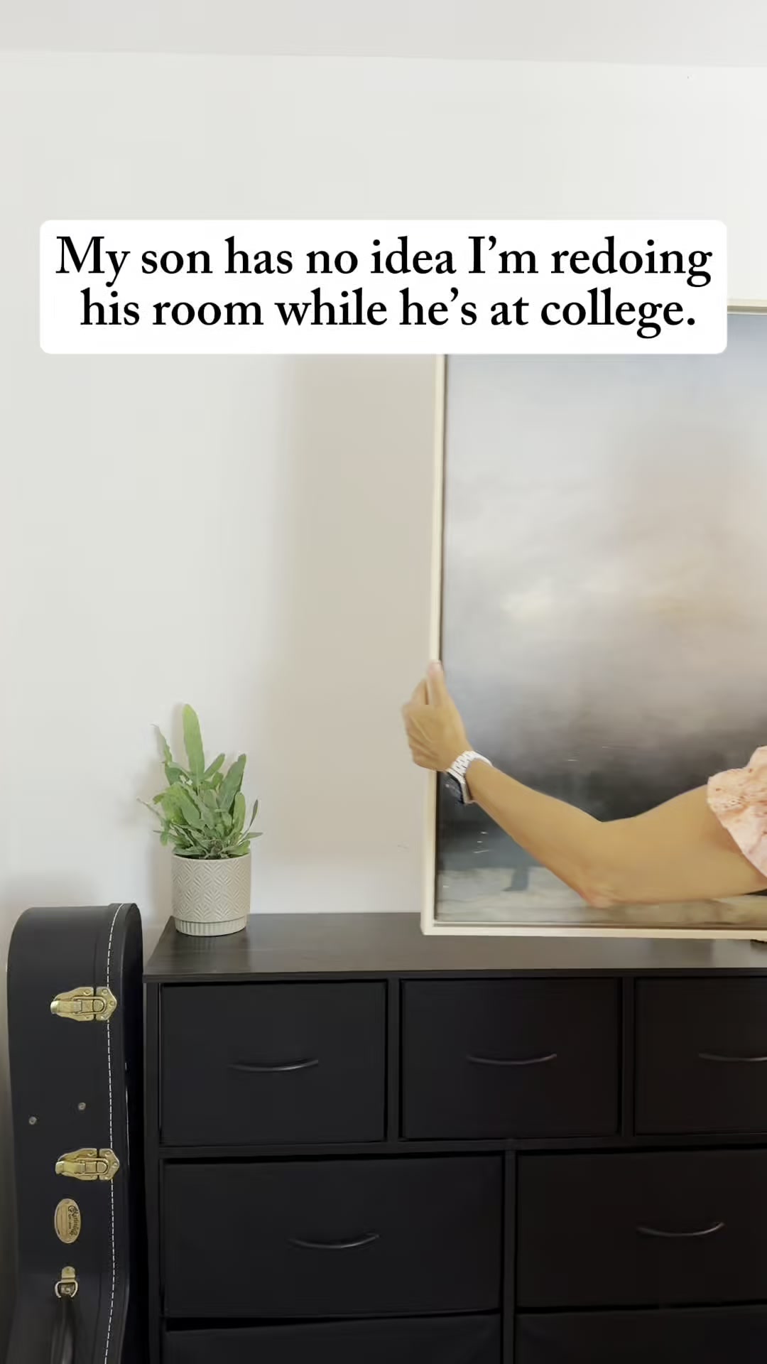 Society6 Facebook ad: Calling all art & decor lovers.
