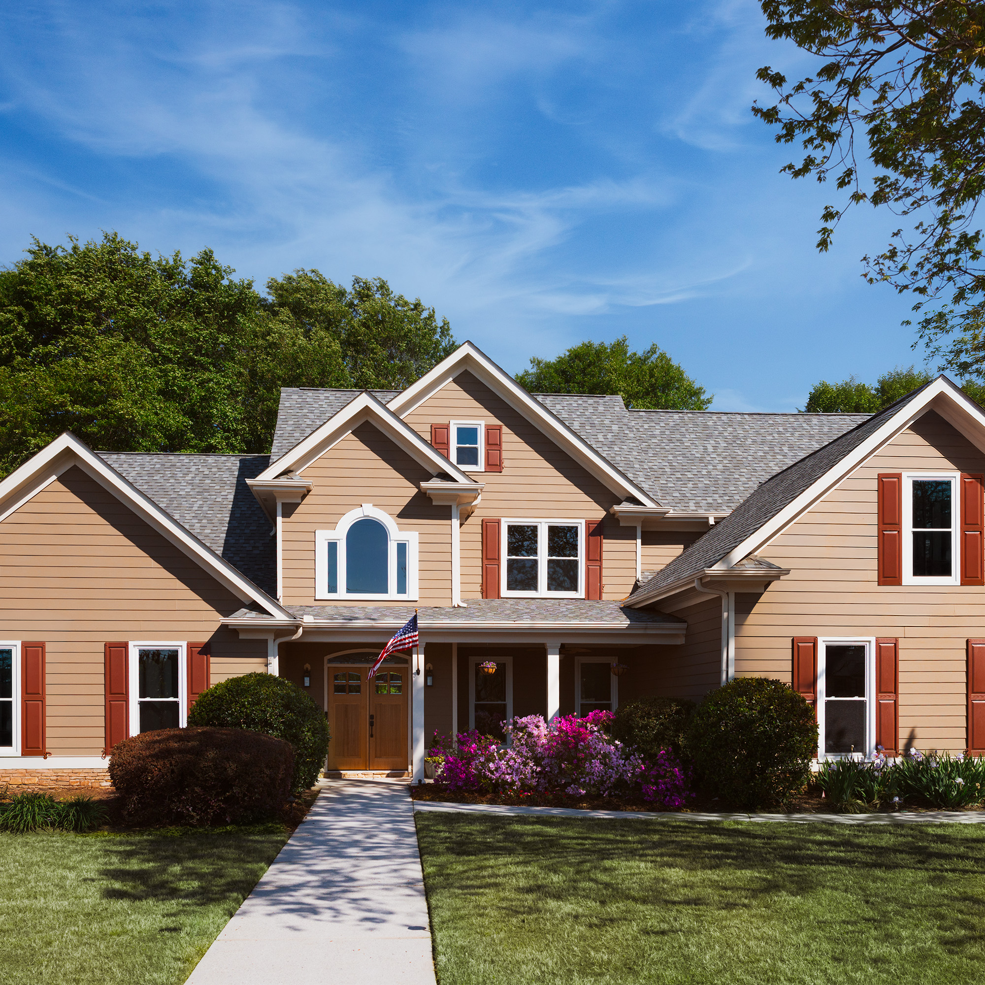 Power Home Remodeling Facebook ad: Siding, roofing, doors and more.