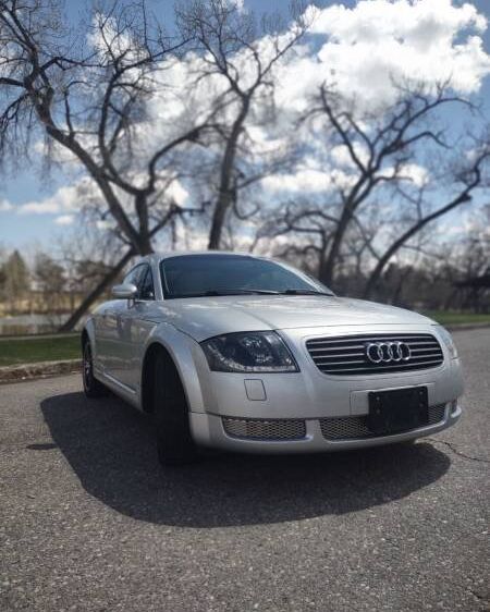 Cross Country Motors Facebook ad: Loveland’s Used Car Dealership 20+ years.