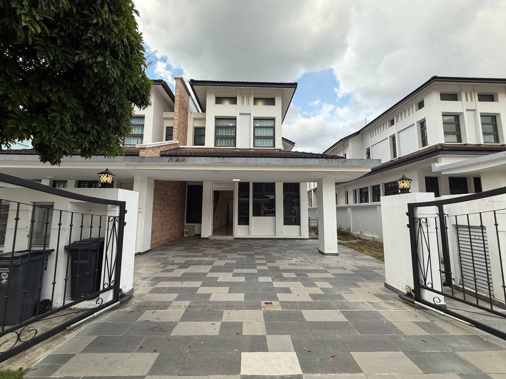 RW Properties 你想要的家 Facebook ad