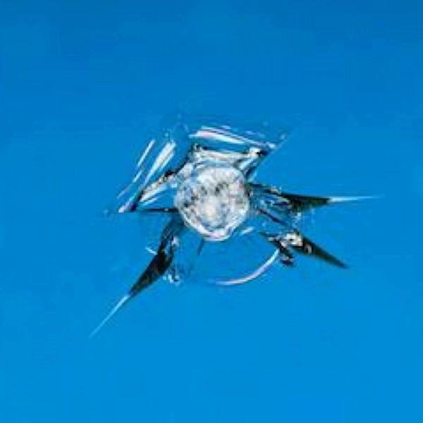 ¡CHISPAS! Reparacion de Cristales Parabrisas Facebook ad: ¿Llegaste a Hermosillo con una chispa en el…