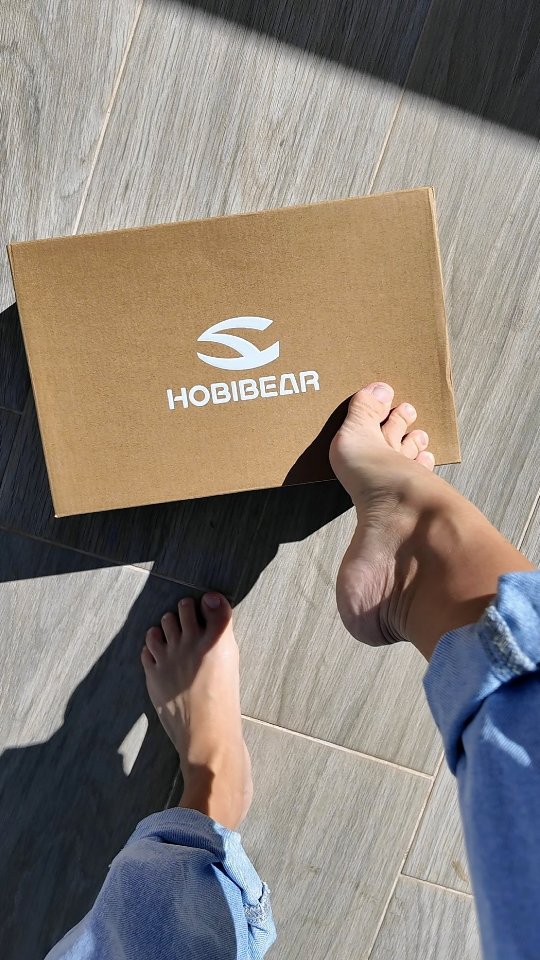 Hobibear.es Facebook ad: Cuando empiezas a interesarte por el calzado barefoot…