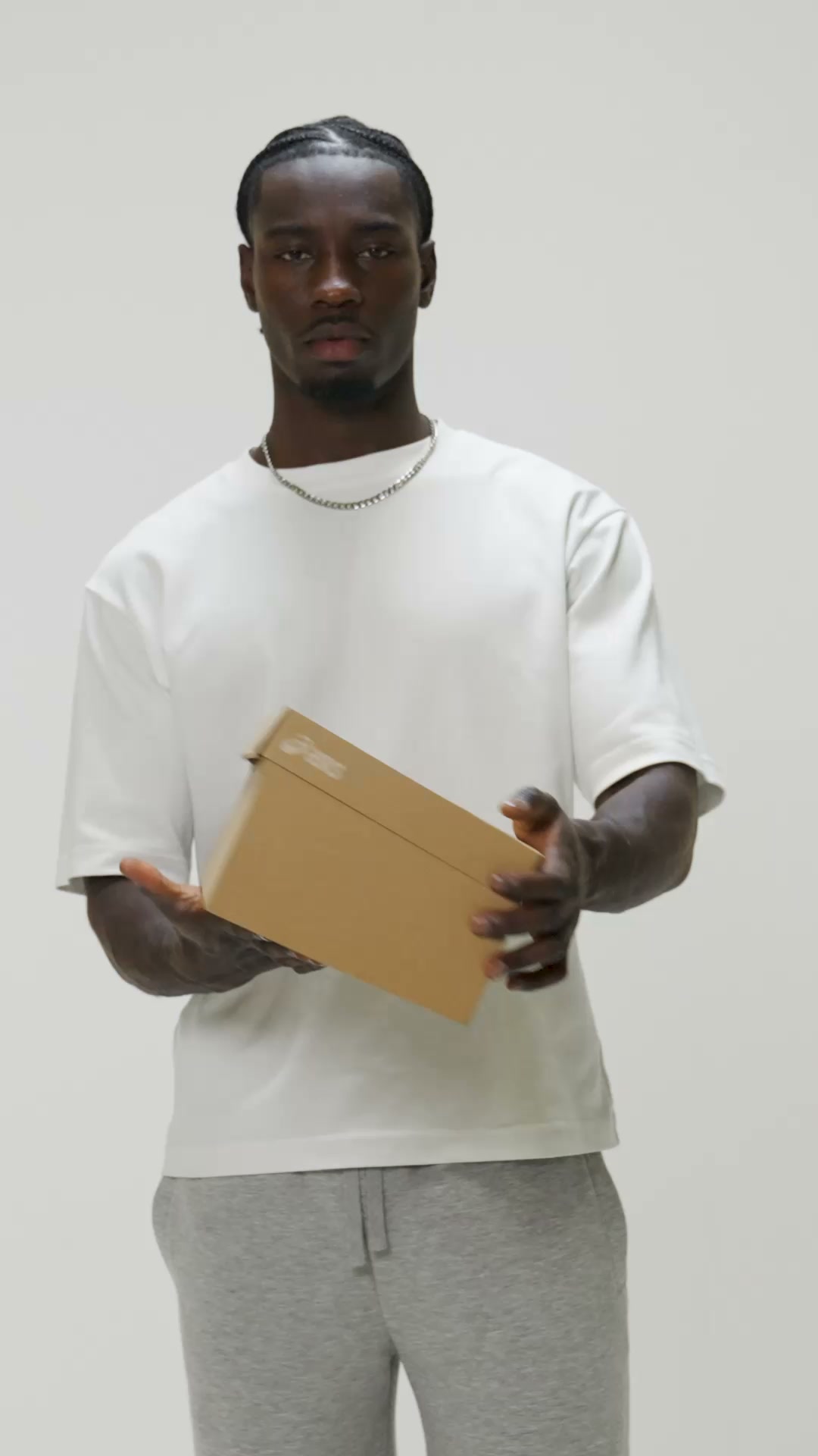 JD Sports Facebook ad: ASICS GEL-Kayano 14