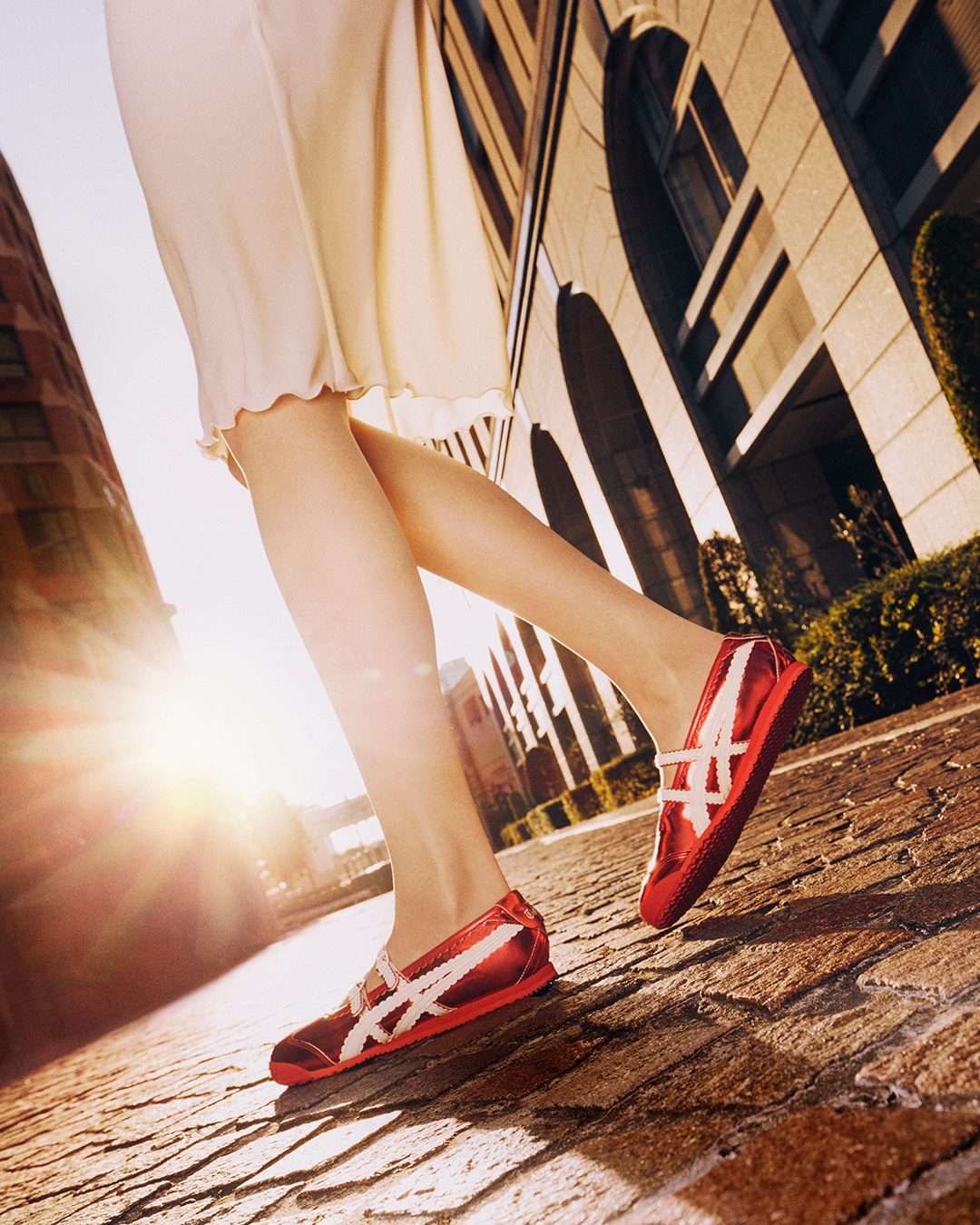 Onitsuka Tiger Facebook ad