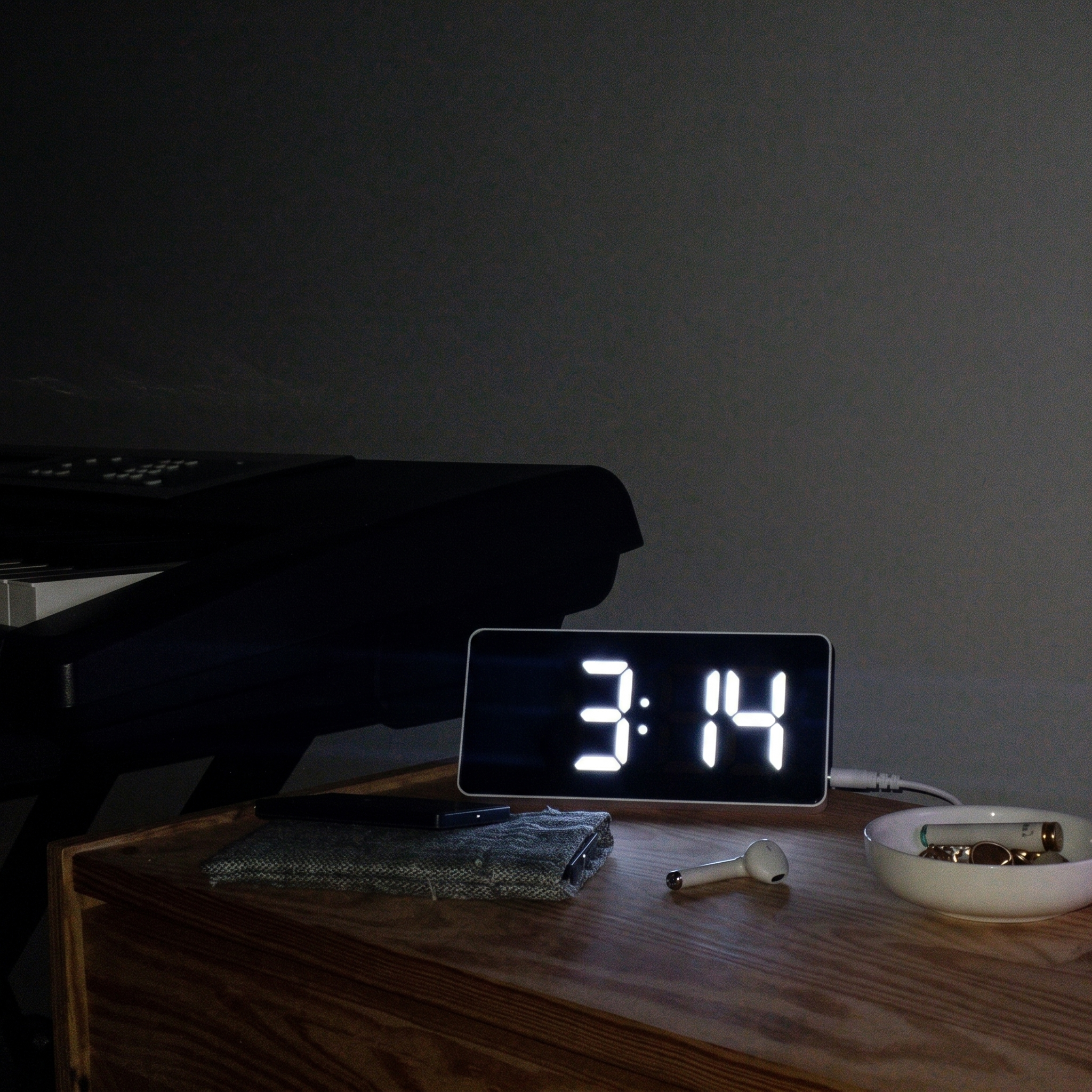 Her Sleep Diary Facebook ad: can't sleep? read this
