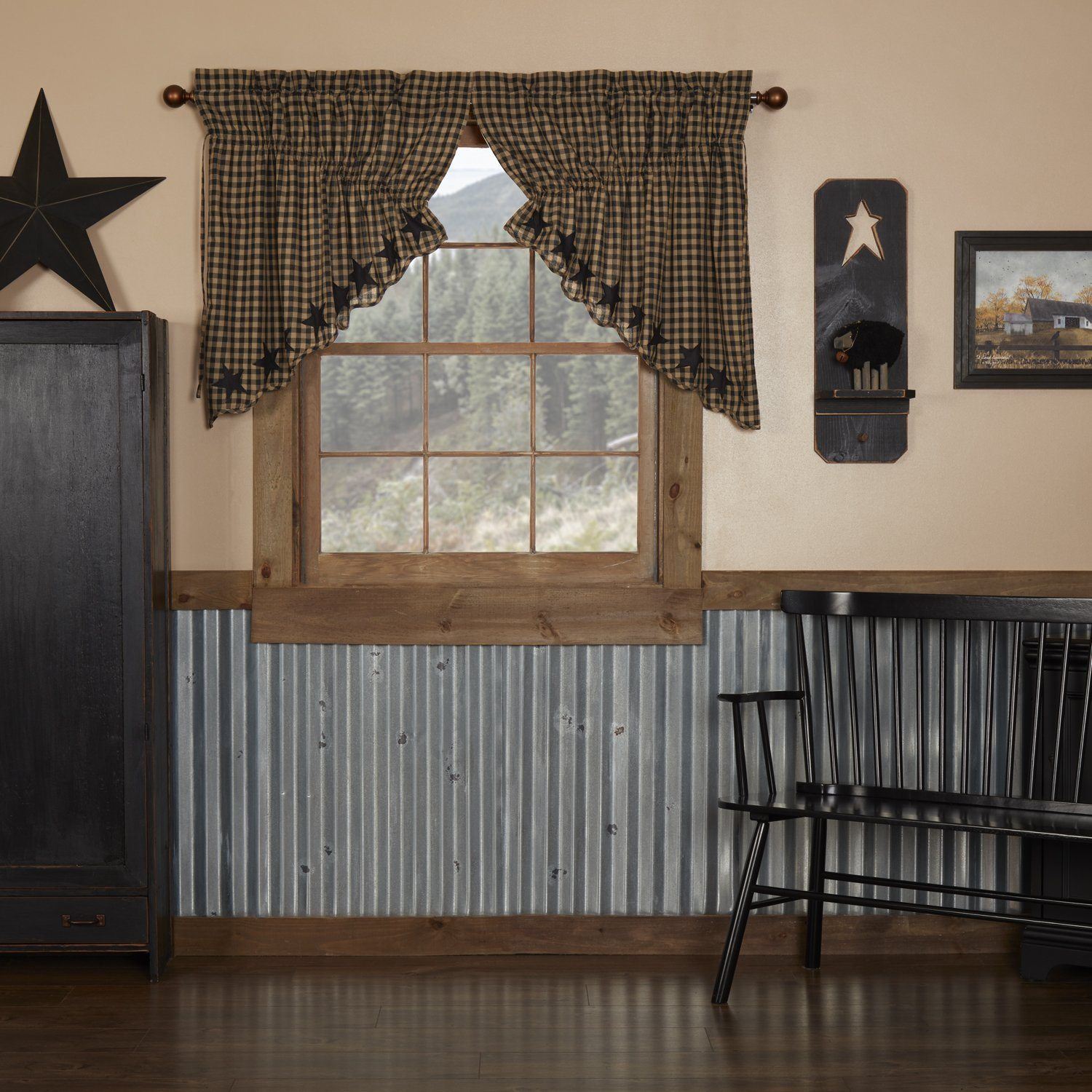 Primitive Star Quilt Shop Facebook ad: Now is the perfect time to decorate!