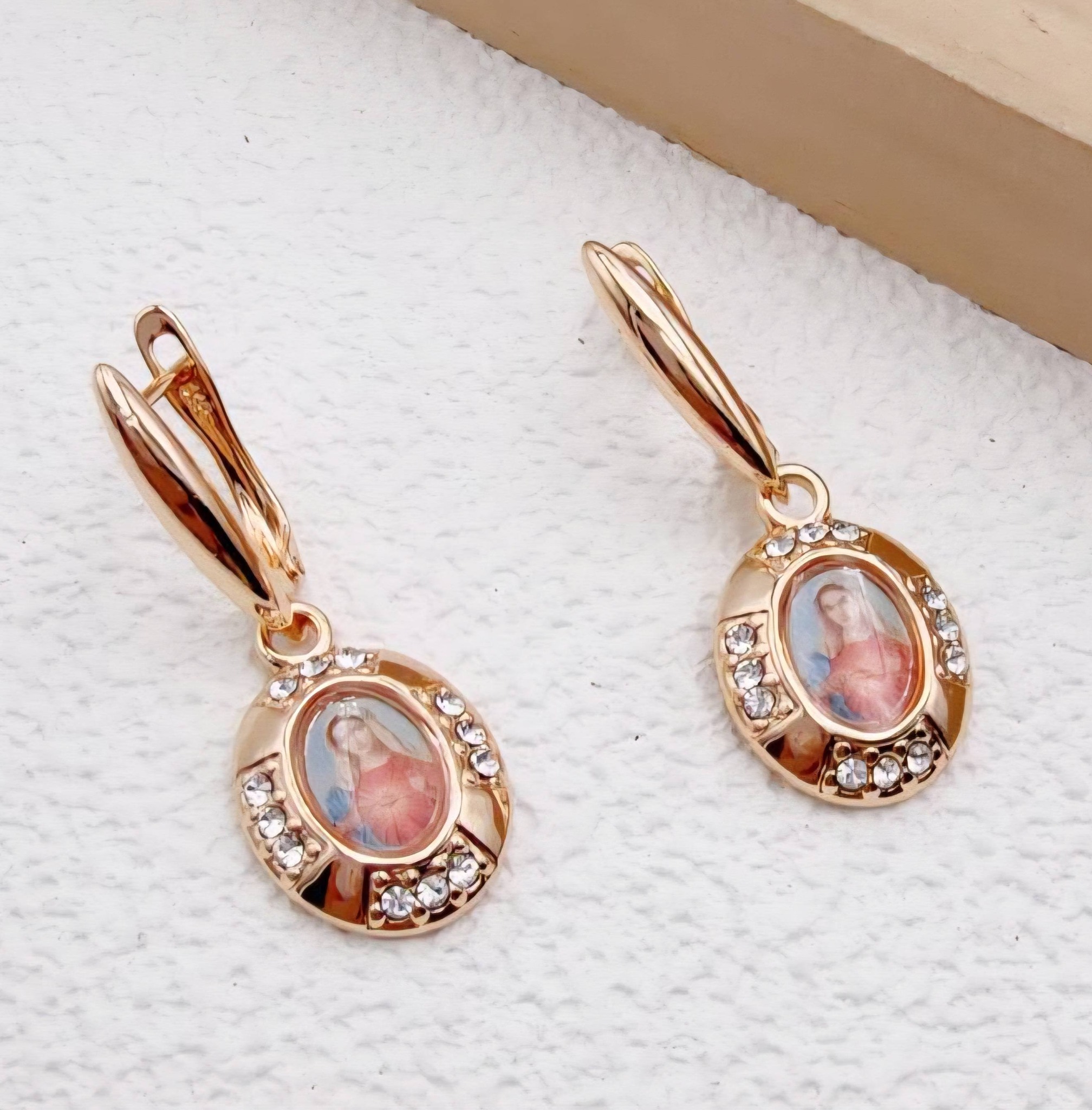 Nthesh house of fub Facebook ad: New arrivals