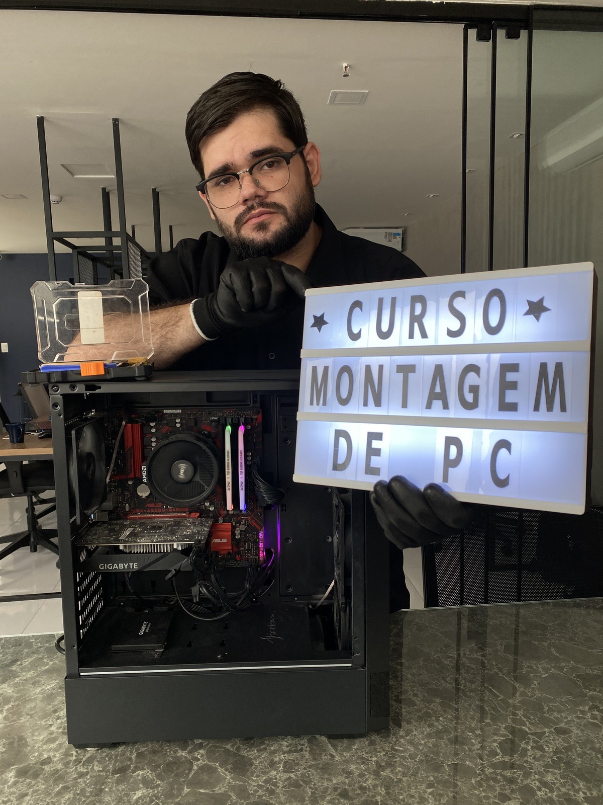 Curso de Montagem & Manutenção de Computadores Facebook ad from Jun 29, 2023