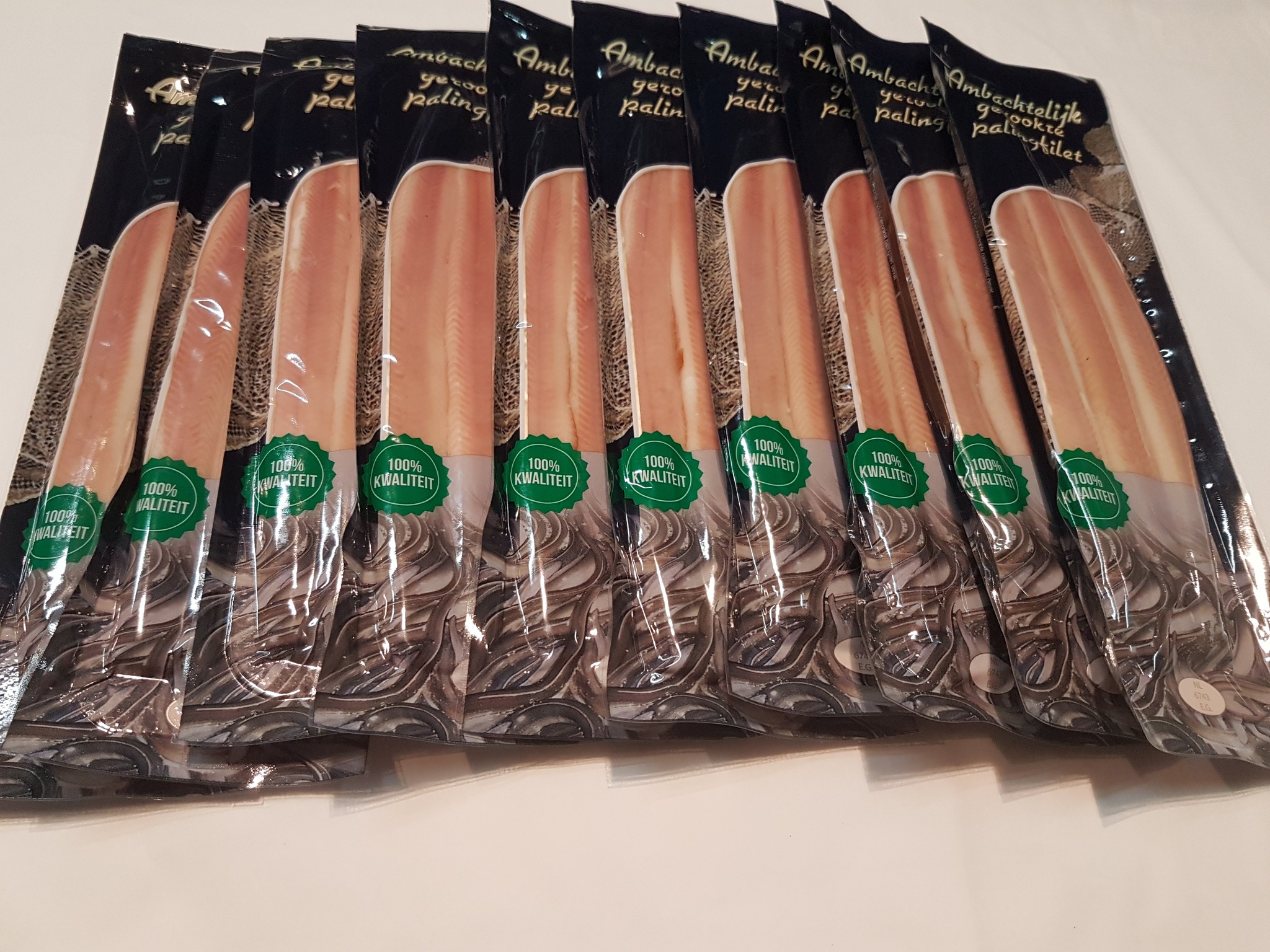 Palingonline.nl Facebook ad: Vers gerookte palingfilet, dagelijks vers gerookt en…