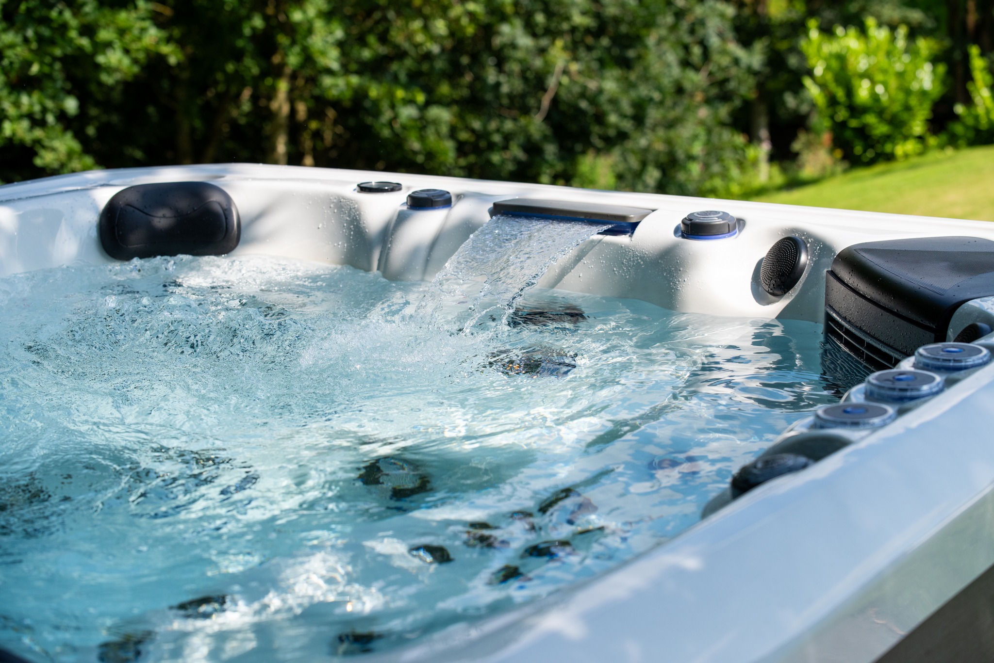 Cornish Hot Tubs Facebook ad