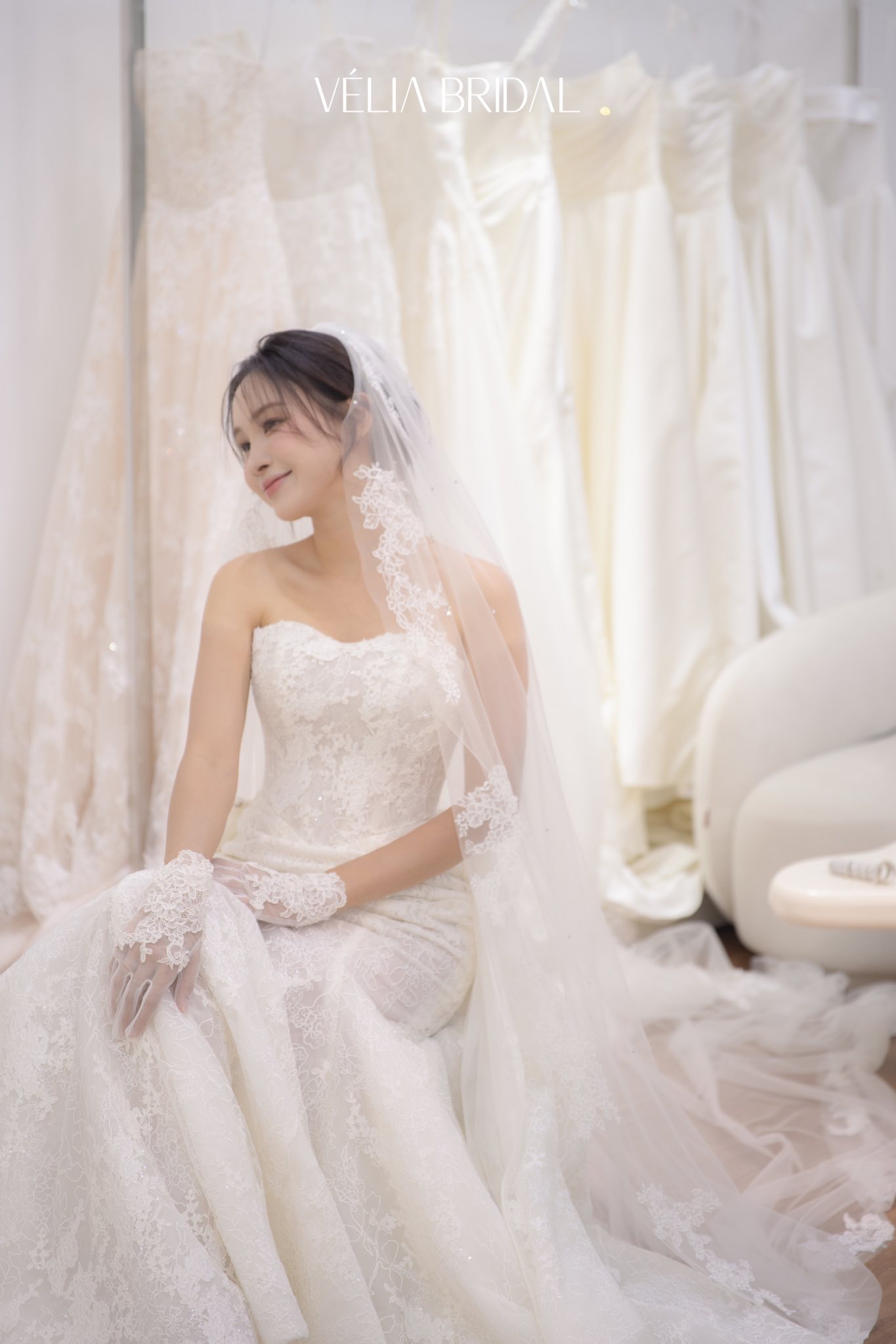Vélia Bridal - Wedding Dress & Custom Tailoring Facebook ad