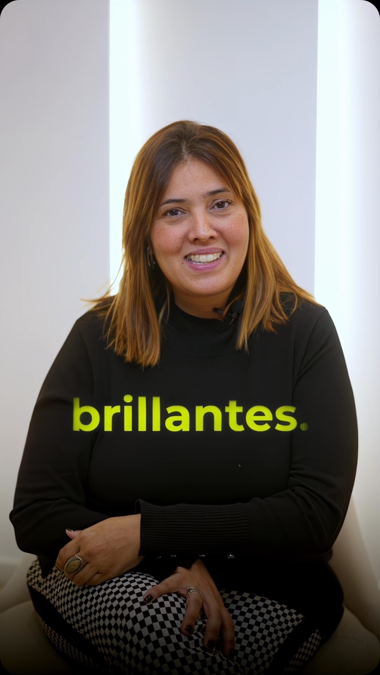 Sonrisa.com Facebook ad: El camino invisible hacia una Sonrisa Perfecta