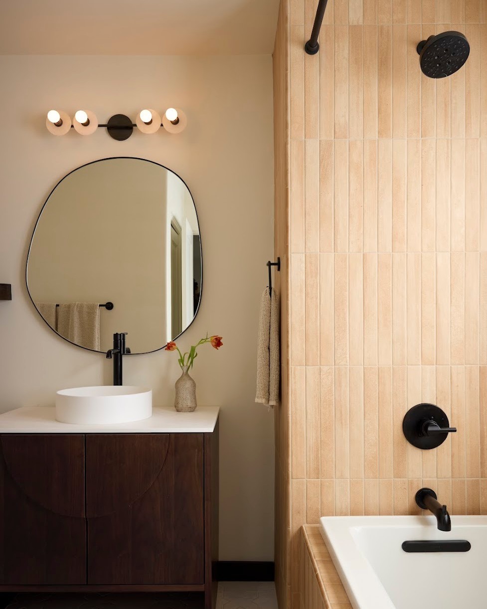 Shop Houzz Facebook ad