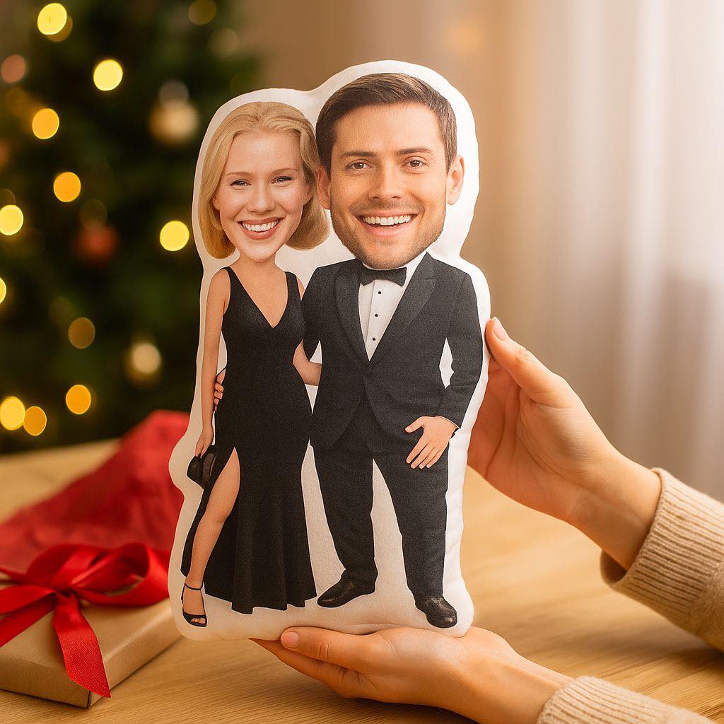 Icon Creatives Facebook ad: Looking for personalized gifts?