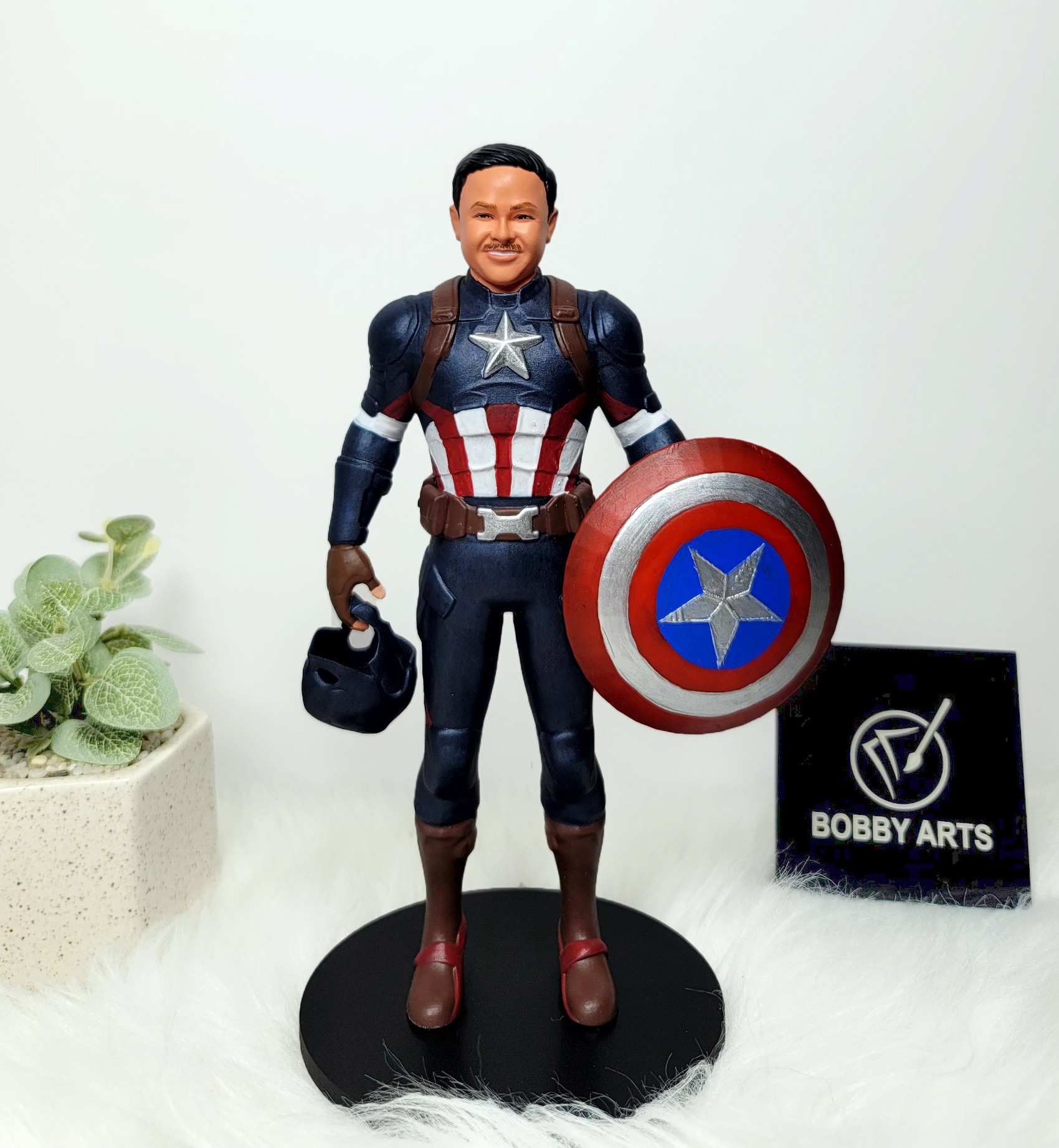 Bobby Arts Statue - Unique Gifts Facebook ad: Gift for the boss