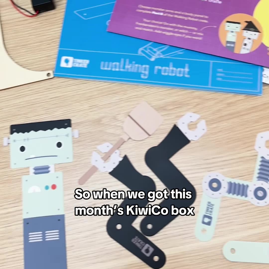 KiwiCo Facebook ad: Start KiwiCo with this Halloween crate!