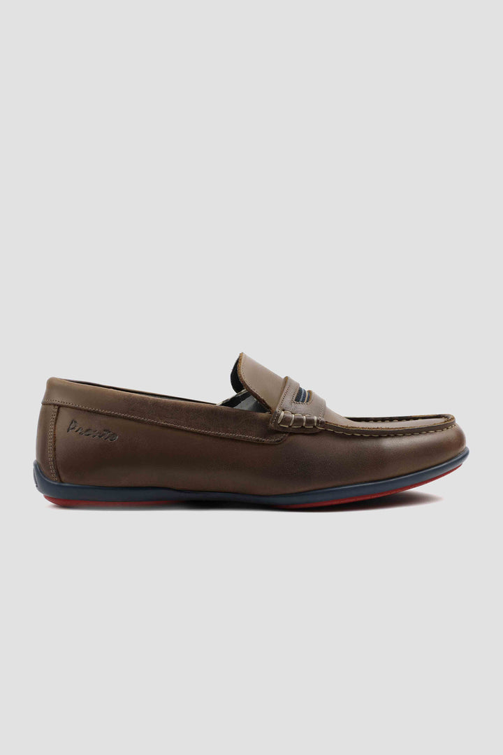 Pronto Facebook ad: Pronto's Genuine leather Shoes.