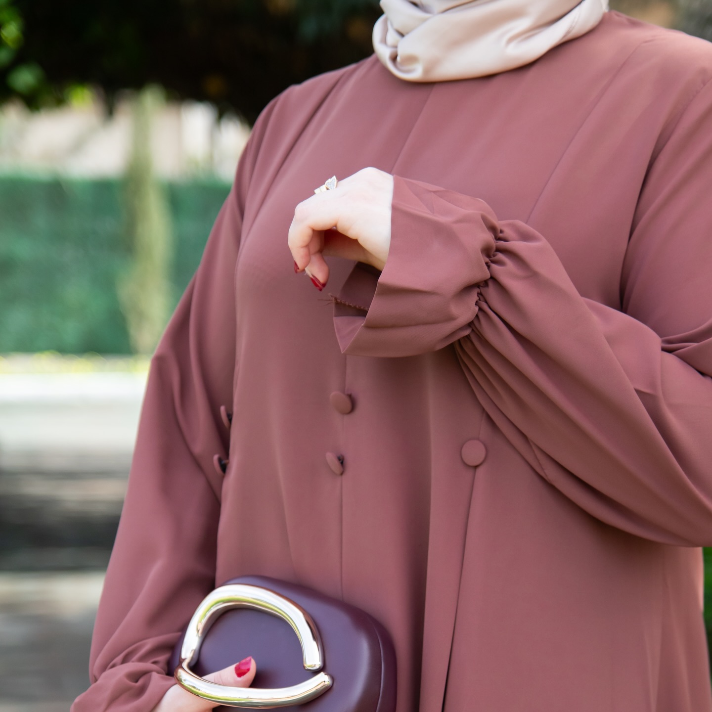 Ruya_collection Facebook ad: Hijab modest حجاب موداست