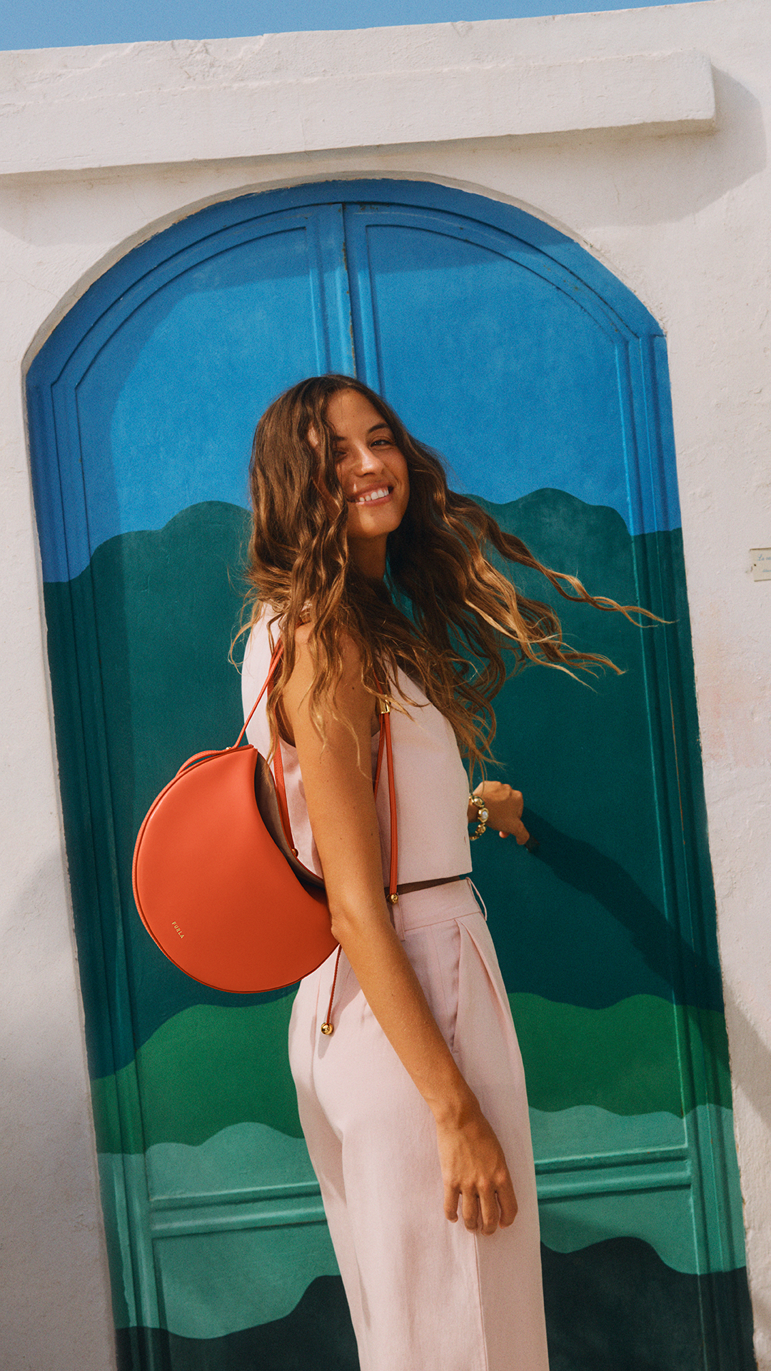 Furla Facebook ad
