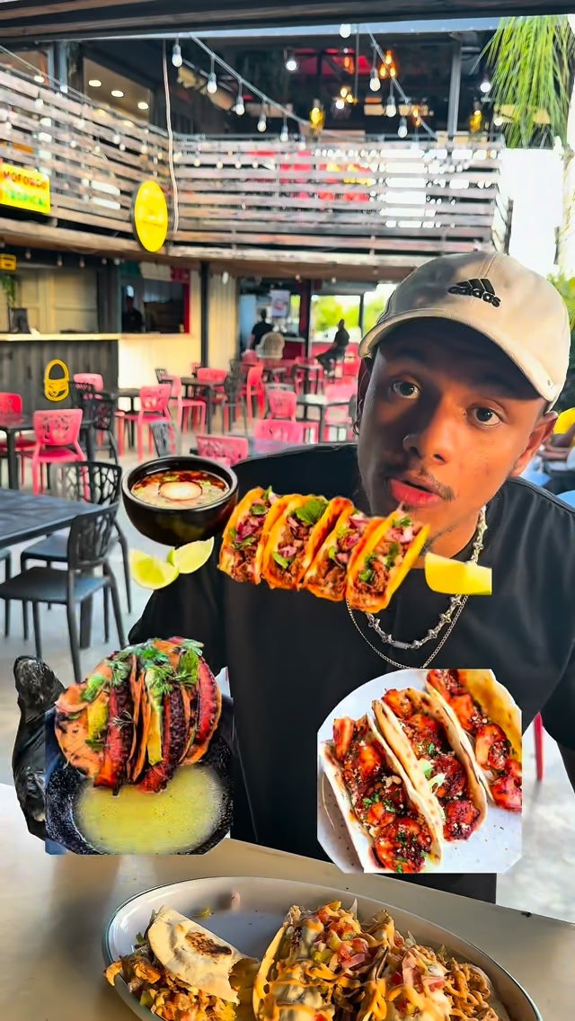 Fuegosantotaqueria Facebook ad: Donde venden la famosa funda de marisco también…