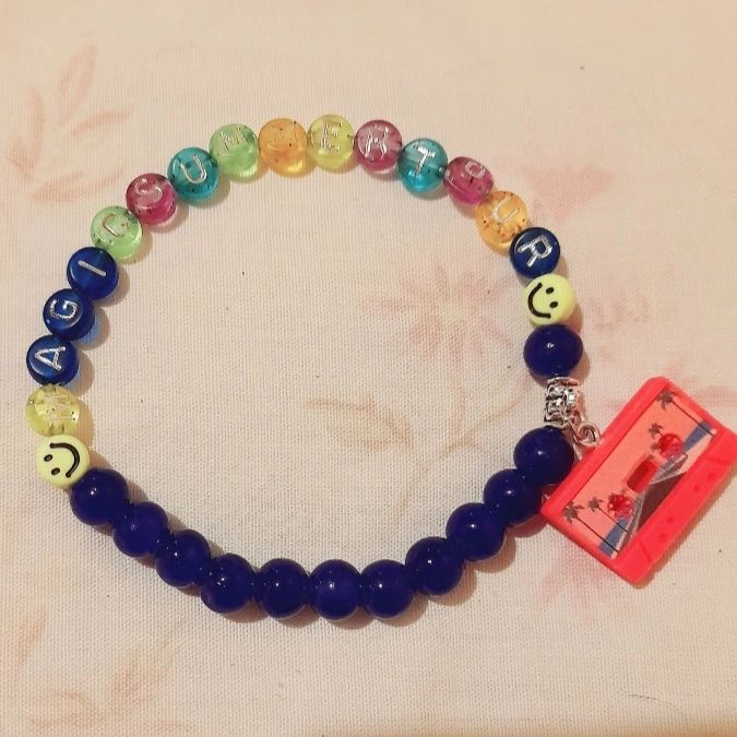 tracysbracelts Facebook ad: Magic Summer Tour Bracelet