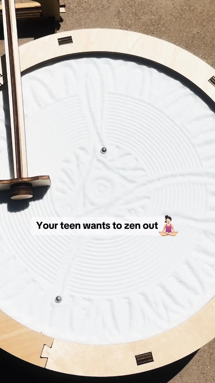 KiwiCo Facebook ad from May 11, 2026