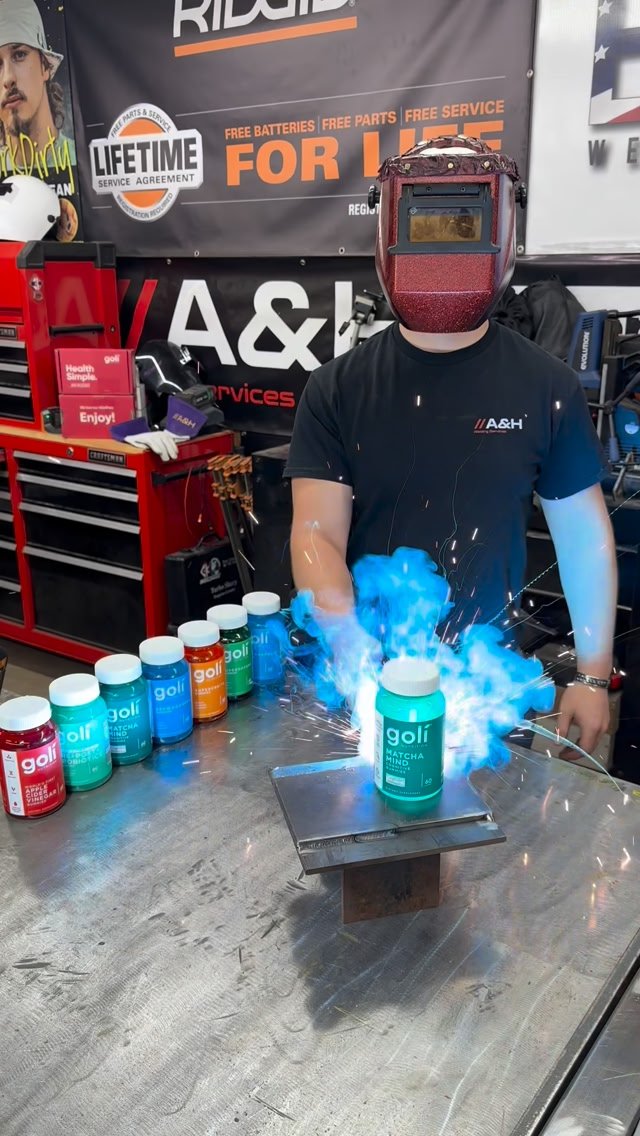 Goli Facebook ad: Fuel your potential with @golinutrition today!