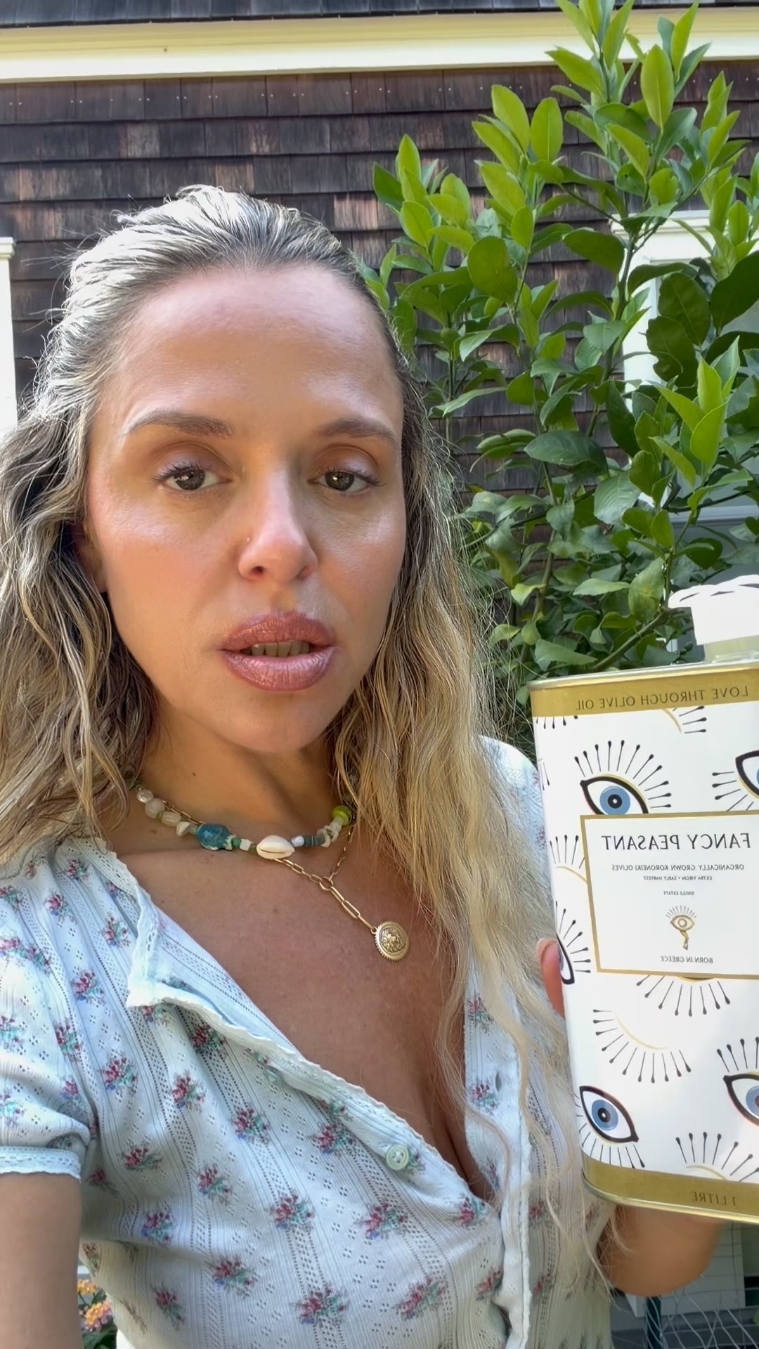 Fancy Peasant Facebook ad: Get Premium Olive Oil Today