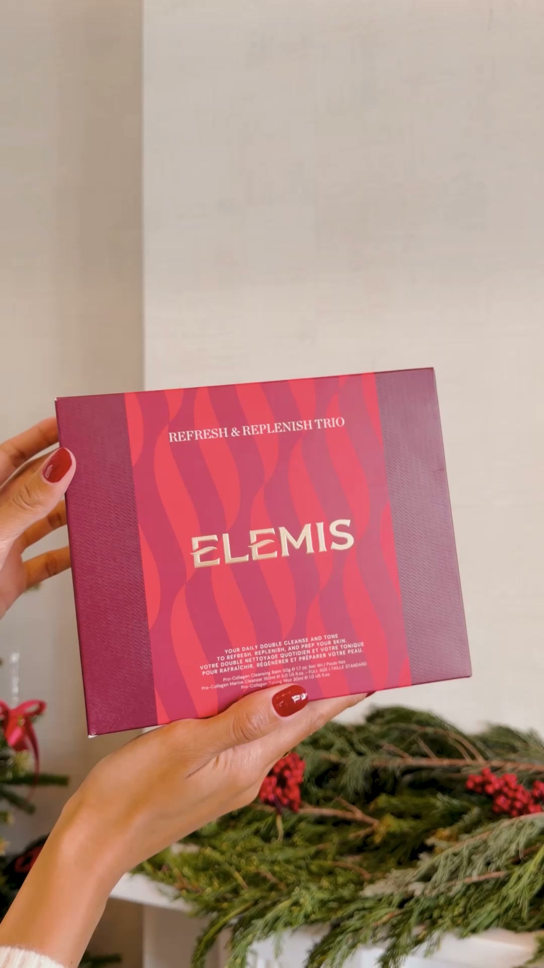 Elemis Facebook ad: Refresh & Replenish Trio - Save 27%