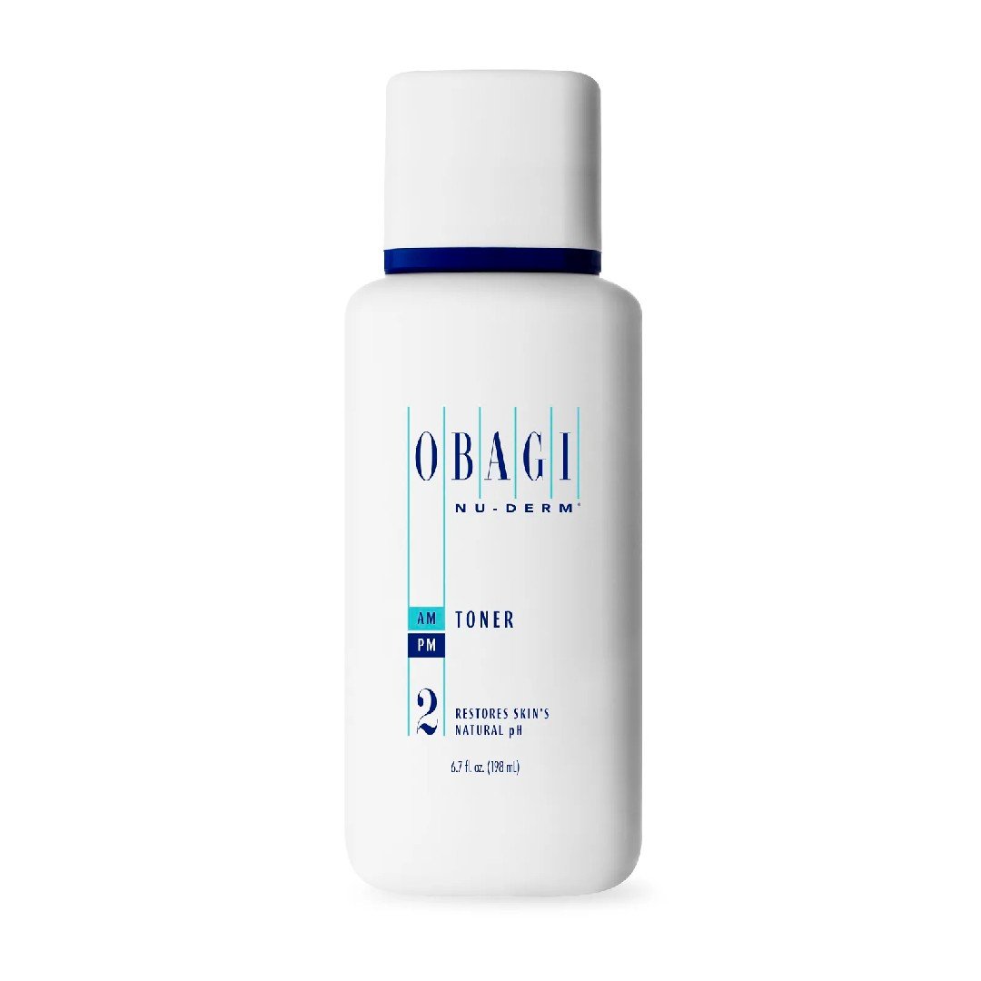 Dermatologia Estoril Facebook ad: Dermocosmética original, recomendada por dermatólogos.