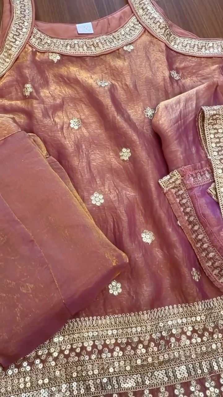 Vishakha’s finds Facebook ad: Elegant, stylish, and comfortable, this beautiful dress is…