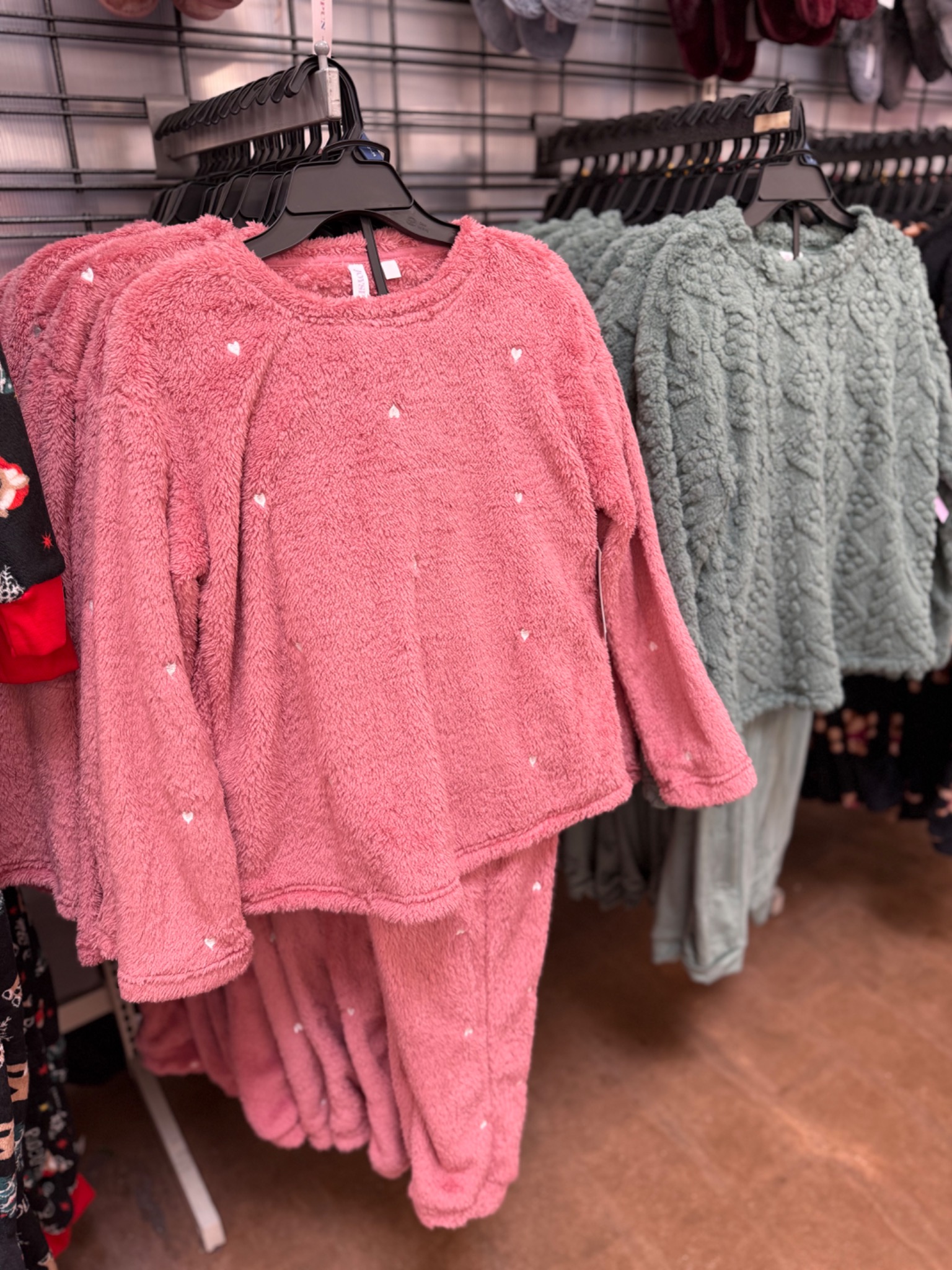 Walmart Finds Facebook ad